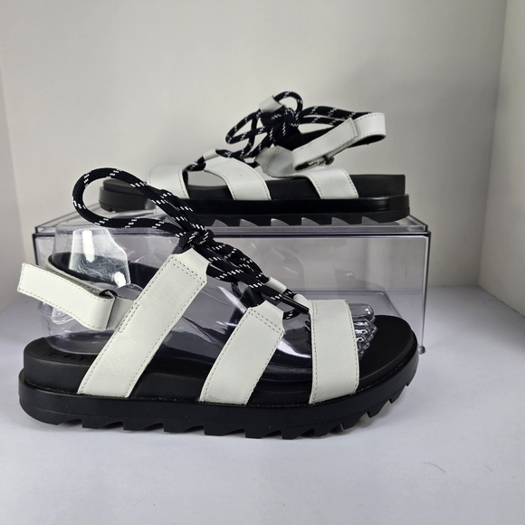 Sorel Hiking Sandals Womens White Black Roaming Leather Lace Up Gladiator Shoes - Picture 8 of 8